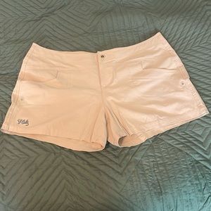 HUK Women’s Performance Fishing Shorts Khaki